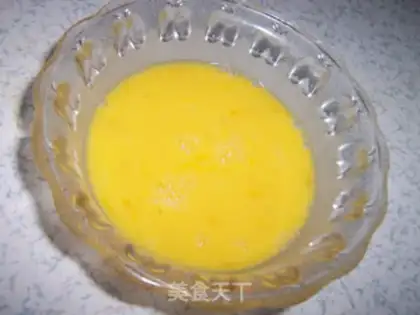 Make Onion fried eggs step 2