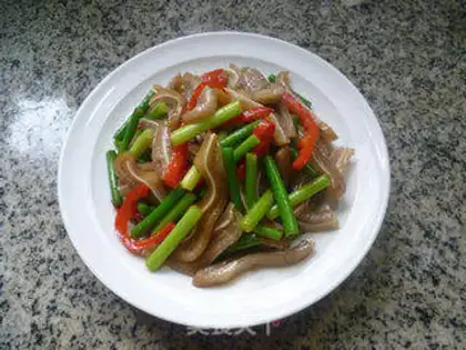 Make Garlic fried pig ears step 10