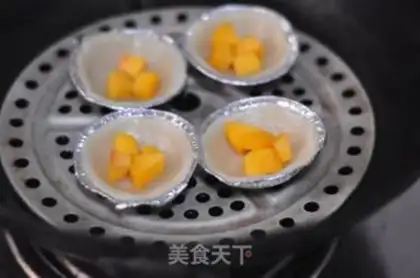 Make Peach rice tower step 9
