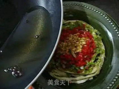 Make Garlic hand tores step 9