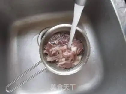 Make Pyramid chicken step 1