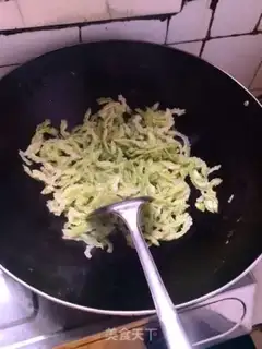 Make Scrambled eggs step 3
