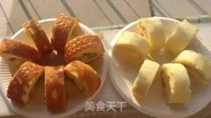 Make Two-colour cake rolls with a pan step 25