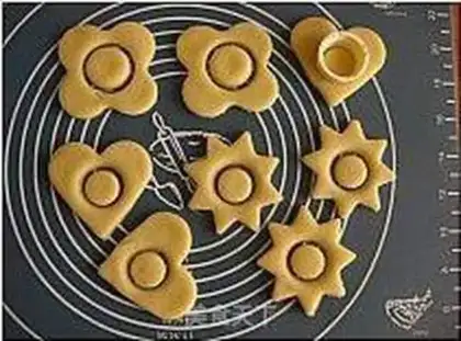 Make Glass heart cookies step 9