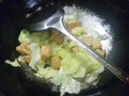 Make Ham intestines and cabbage step 4