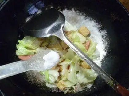 Make Ham intestines and cabbage step 7