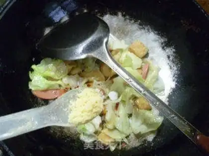 Make Ham intestines and cabbage step 8