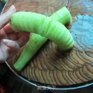Make cucumber step 1