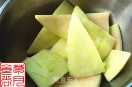 Make A watermelon step 1