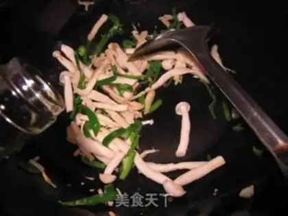 Make Pepper fried sea mushrooms step 5