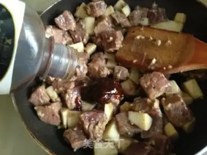 Make Apricot and garlic veal step 8