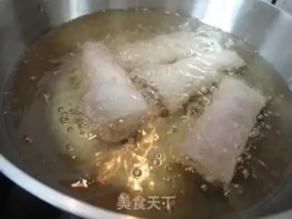 Make Vanilla Fish Spring Roll step 7