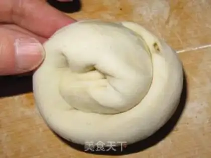 Make Five sesame tarcakes step 13
