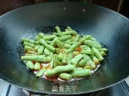 Make Bones burn four seasons of beans step 4
