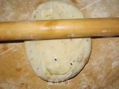 Make Five sesame tarcakes step 15