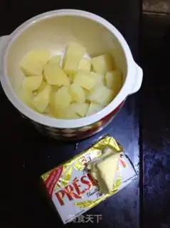 Make Bacon cheese mashed potatoes step 0