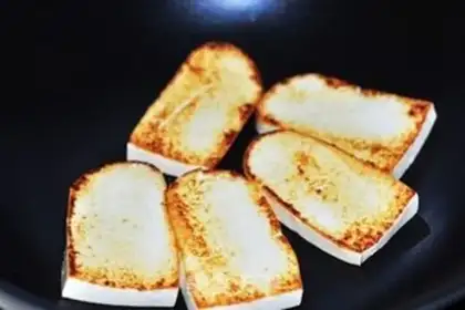 Make Tofu cheese sandwich step 3