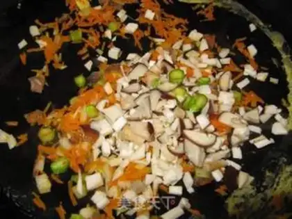 Make Weenie egg fried rice step 7