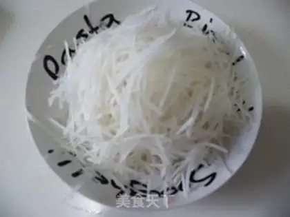 Make Piggy radish step 2