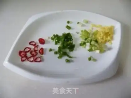 Make Piggy radish step 3
