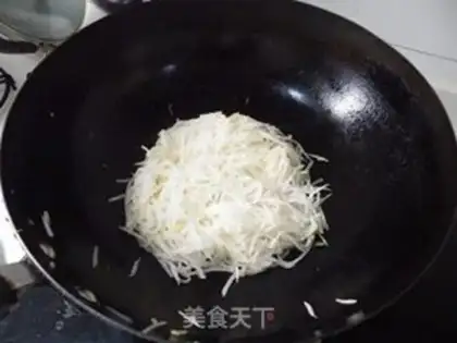 Make Piggy radish step 6