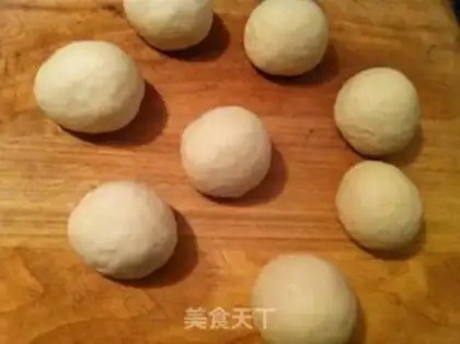 Make Crown bread step 2