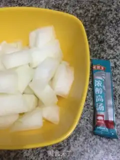 Make Beefballs, melon soup step 0