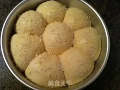 Make Crown bread step 6