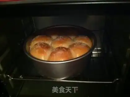 Make Crown bread step 7