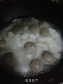 Make Beefballs, melon soup step 2