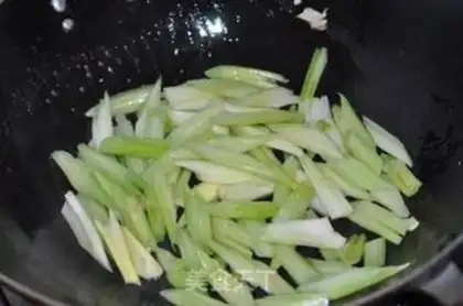 Make Fresh walnuts and celery step 3