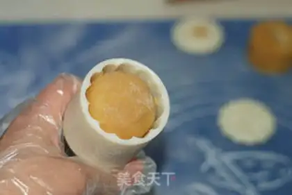 Make Lian Yuen Yuen step 14