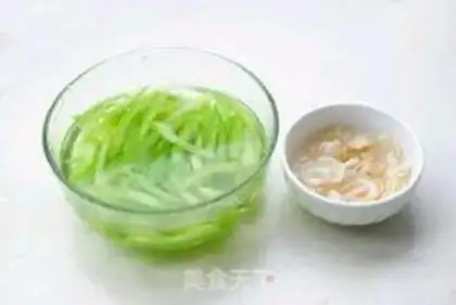 Make The Celery Lily step 4