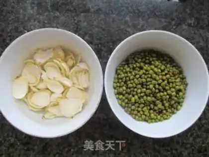 Make Green Bean lily soup step 1