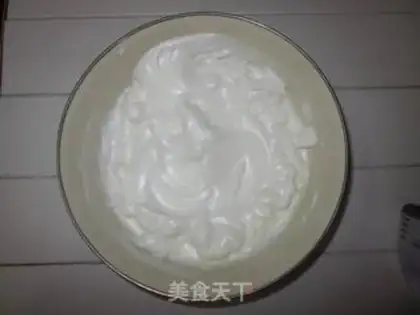 Make Cake rolls with stale stripes step 1
