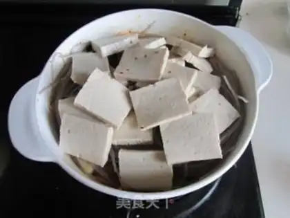 Make Korean pickle tofu pot step 5