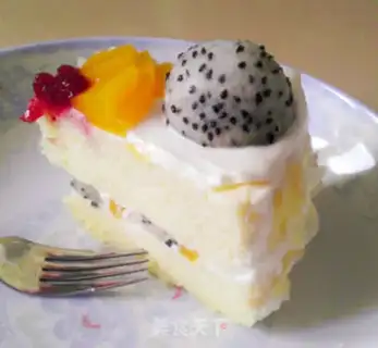Make Six-inch cream fruit cake step 13