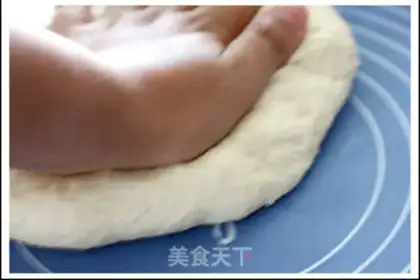 Make Double-colour tea toast step 9