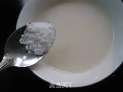 Make Milk steamed eggs step 0