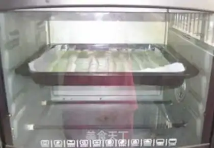 Make Cake rolls with stale stripes step 12