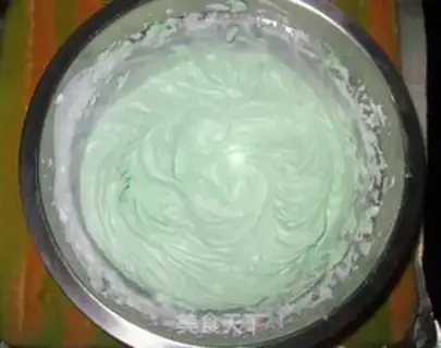 Make Cake rolls with stale stripes step 13