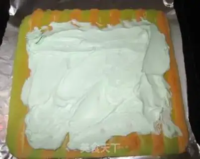 Make Cake rolls with stale stripes step 14