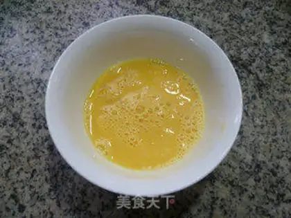 Make Eggs and buns step 2
