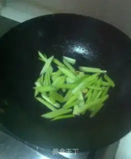 Make Dry celery step 2