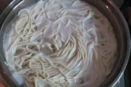 Make Tomato noodles step 0