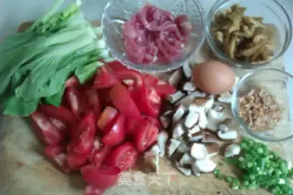 Make Tomato noodles step 2