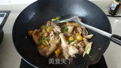 Make Red-burned chestnut chicken step 6