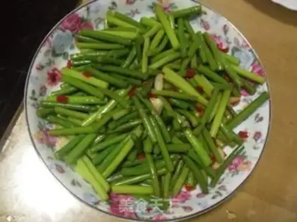 Make Pyramid garlic step 3
