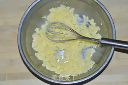 Make Coconut milk, ice cream mooncake step 1