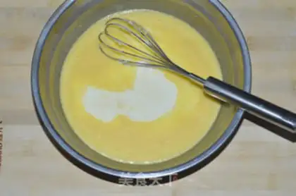 Make Coconut milk, ice cream mooncake step 3